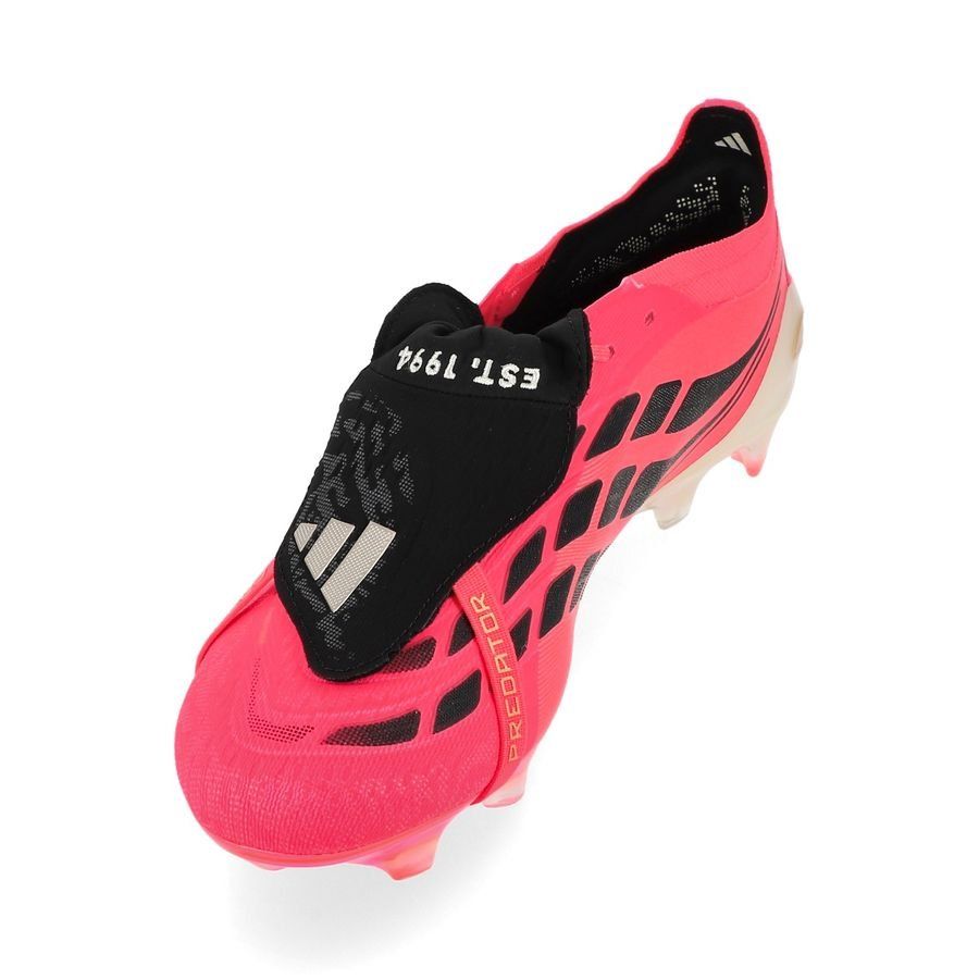 Predator Elite Fold-over Tongue FG Road to Glory