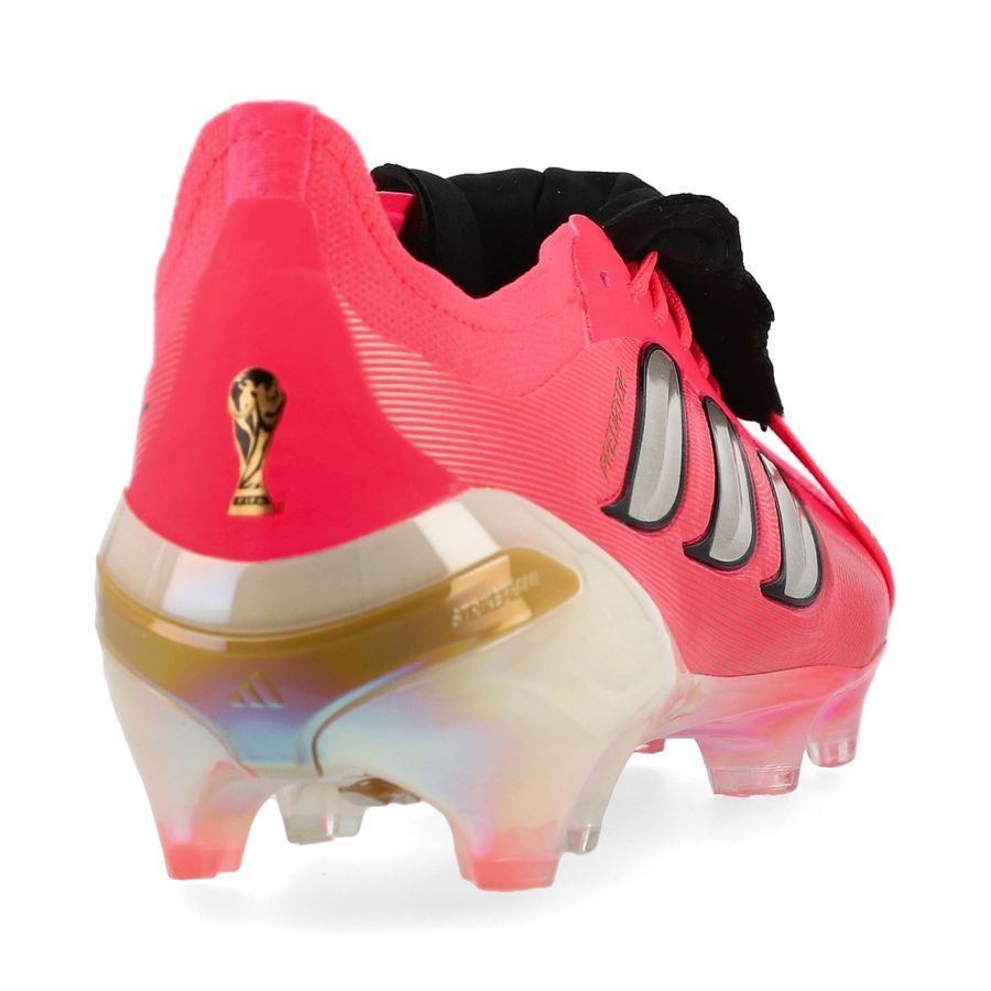 Predator Elite Fold-over Tongue FG Road to Glory